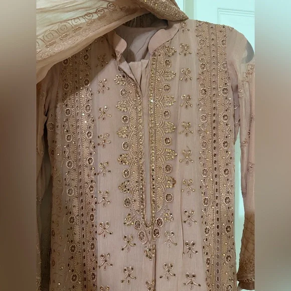Indian ethnic Elegant Embroidered mauve pink 3pc set - Picture 4 of 6